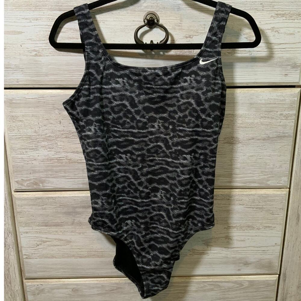 Nike Leopard Print One-Piece Swimsuit Women's Size Large Black Gray Sporty